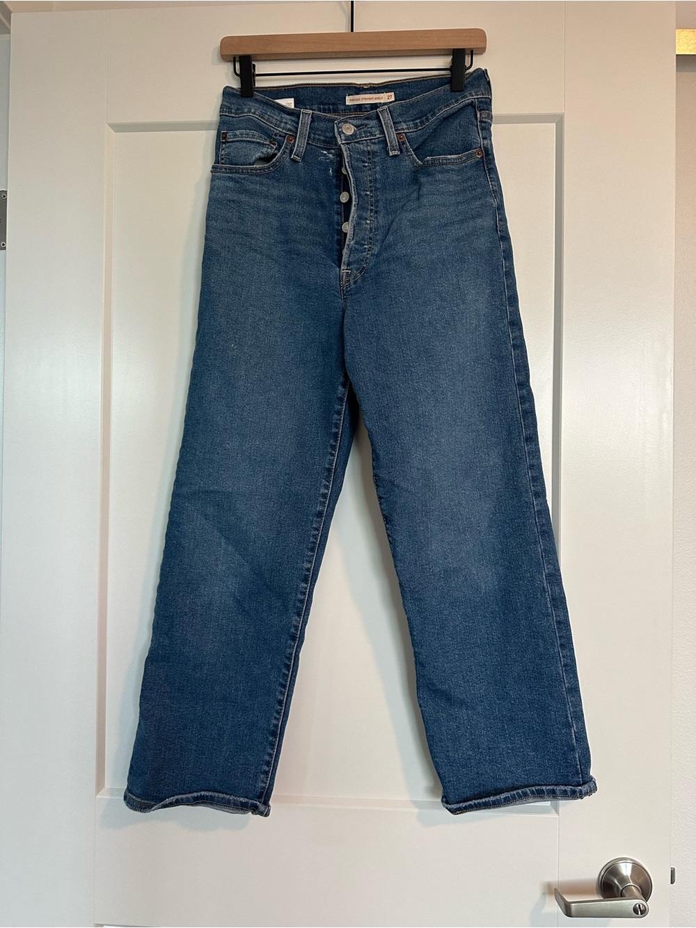 Levi's Women's Ribcage Straight Ankle Leg Blue Denim Jeans